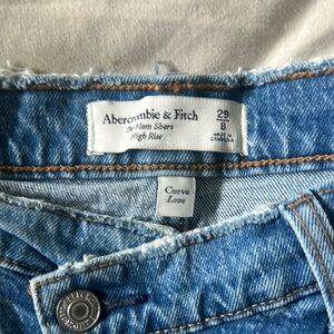 Abercrombie & Fitch Curve Love High Rise Mom Short